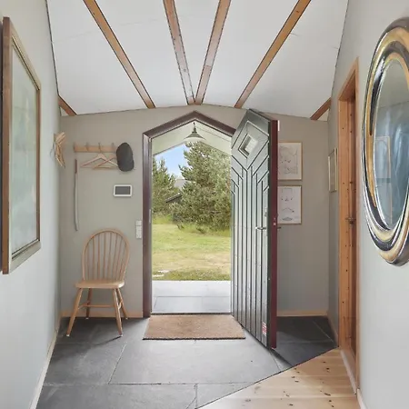 Two-bedroom In Strandby