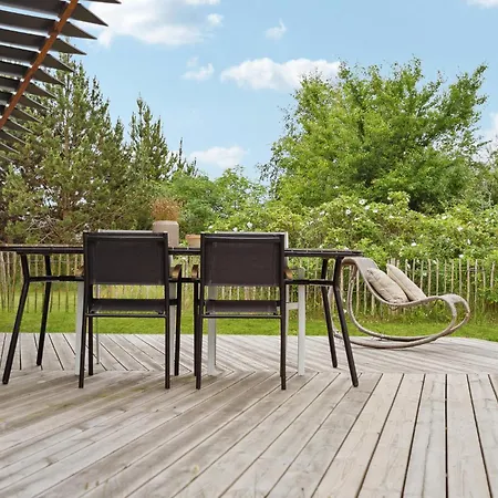 Prázdninový dům Two-bedroom In *