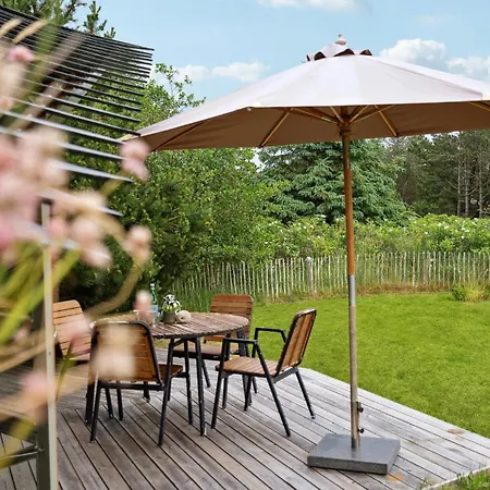 Two-bedroom In Strandby